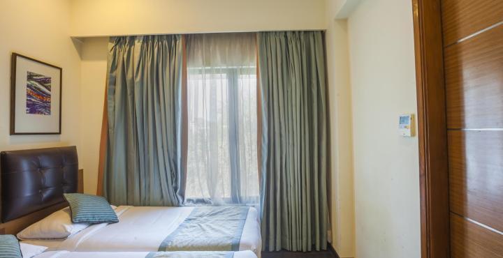 Hotel Riverview Ahmedabad Esterno foto